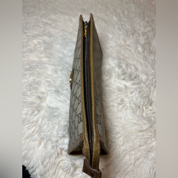 Gucci GG Plus Beige PVC material Cluth Bag - Picture 6 of 11